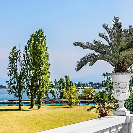 Apartment Luxury Lakefront Catullo By Wonderful Italy Sirmione