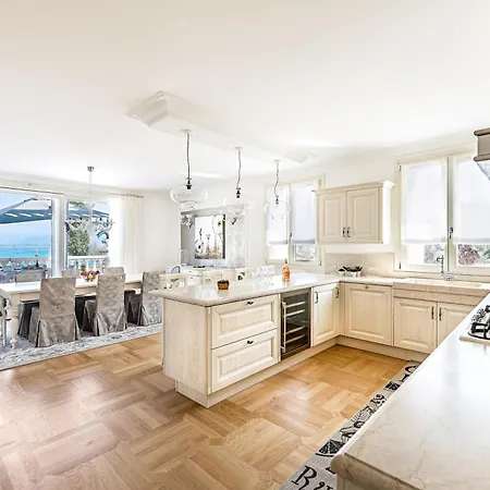 Luxury Lakefront Catullo By Wonderful Italy Apartment *