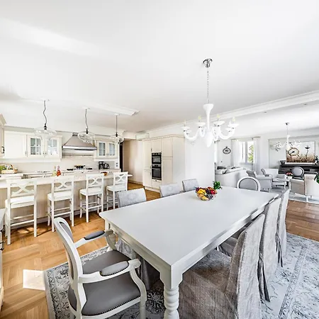 Luxury Lakefront Catullo By Wonderful Italy Sirmione