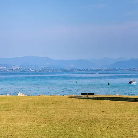 Luxury Lakefront Catullo By Wonderful Italy * Sirmione