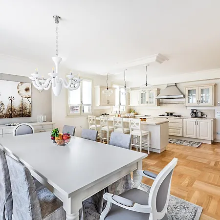 Luxury Lakefront Catullo By Wonderful Italy Apartment *