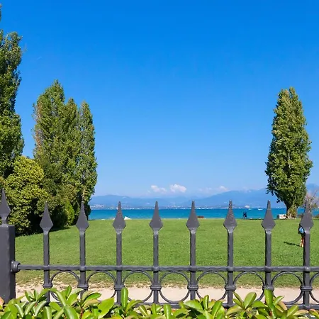 Apartment Luxury Lakefront Catullo By Wonderful Italy