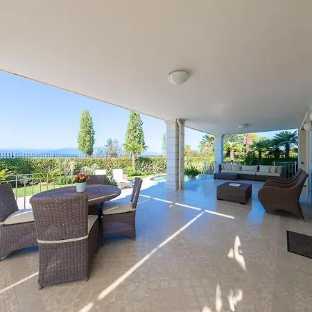 Luxury Lakefront Catullo By Wonderful Italy Apartment