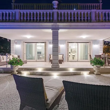Apartment Luxury Lakefront Catullo By Wonderful Italy Sirmione