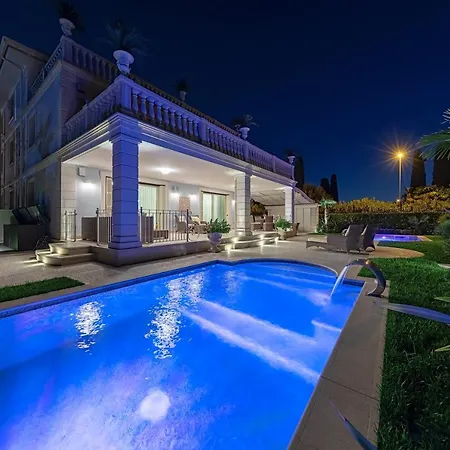 Apartment Luxury Lakefront Catullo By Wonderful Italy